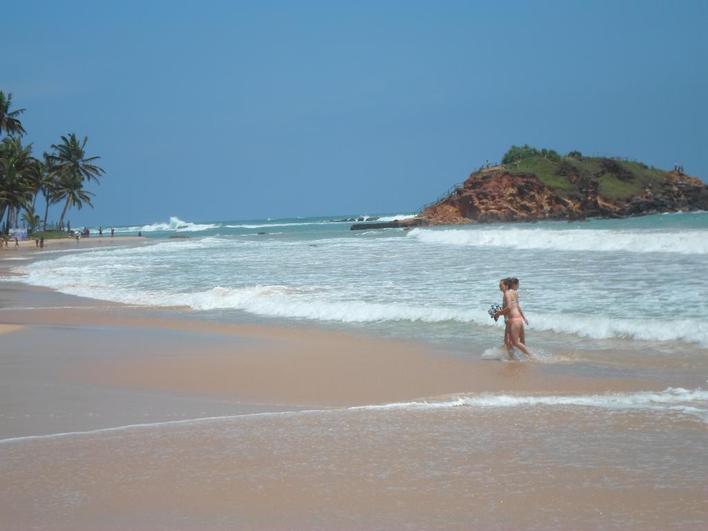 Sun Vivanta Resort มิริสซา ภายนอก รูปภาพ